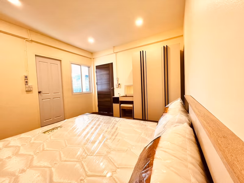 5 Bedroom House For Sale in Pa Daet, Mueang Chiang Mai, Chiang Mai - Image 1