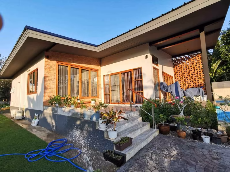 3 Bedroom House For Rent in Chang Khlan, Mueang Chiang Mai, Chiang Mai - Image 2
