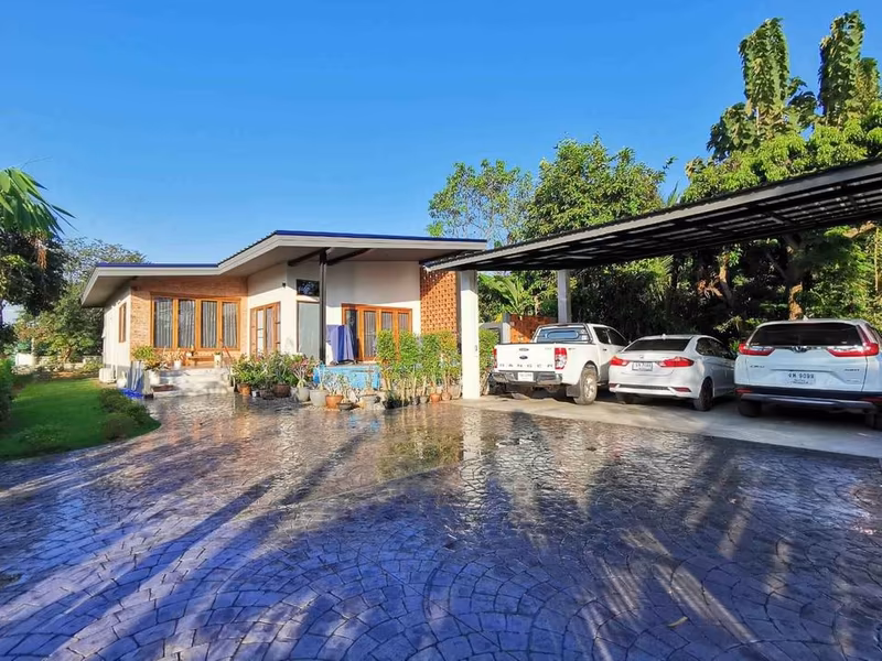 3 Bedroom House For Rent in Chang Khlan, Mueang Chiang Mai, Chiang Mai - Image 3