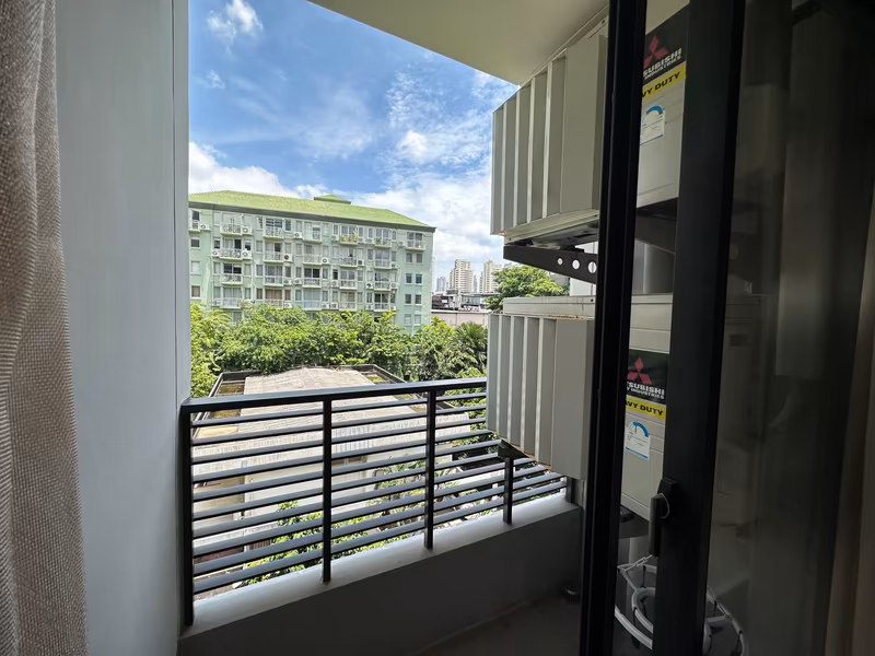 Runesu Thonglor 5 - Image 9