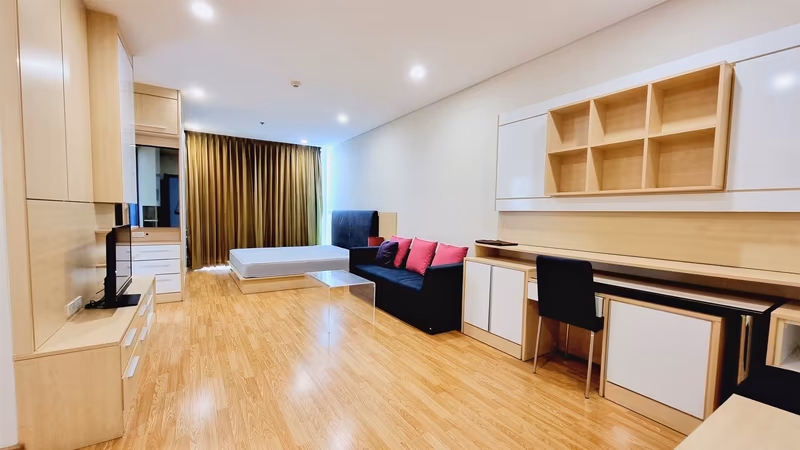 Le Luk Condominium - Image 4