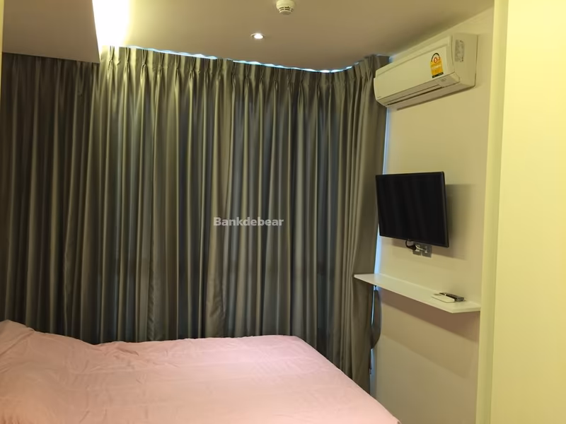 H Sukhumvit 43 - Image 2