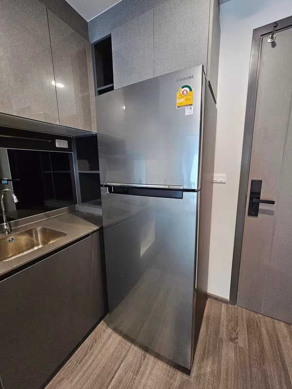 2 Bedroom Condo For Sale in Si Phraya, Bang Rak, Bangkok - Image 2