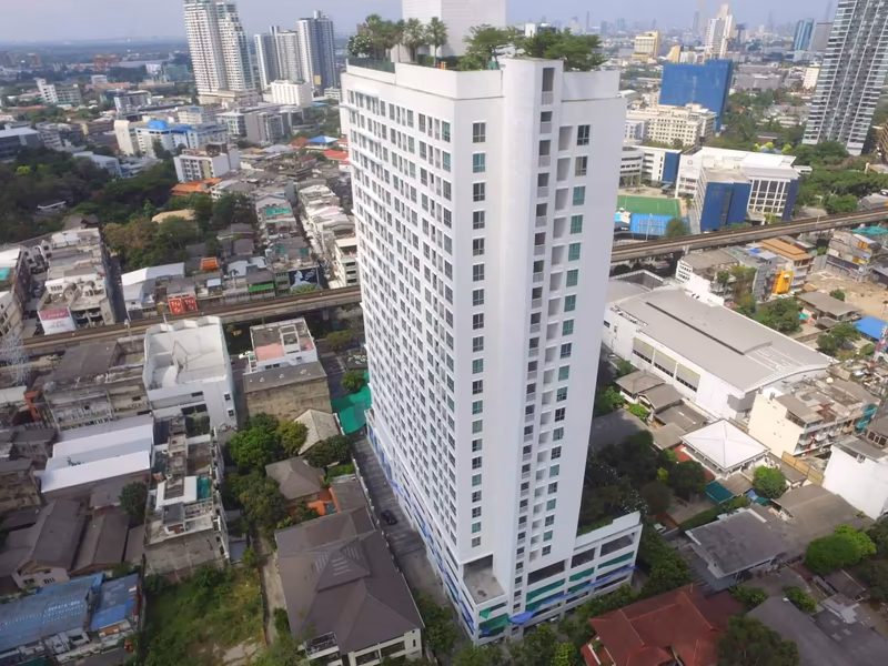 Life @ Sukhumvit 65 - Image 3