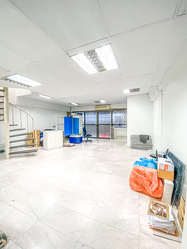 Thonglor Tower - Image 8