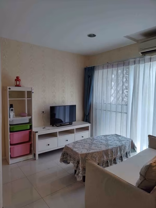 Whizdom Punnawithi Station Condominium - Image 2