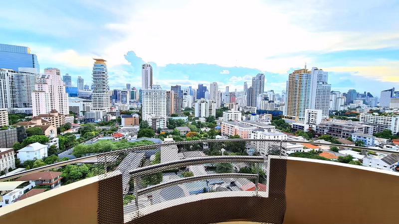 Piyathip Place Serviced Apartment - Image 6