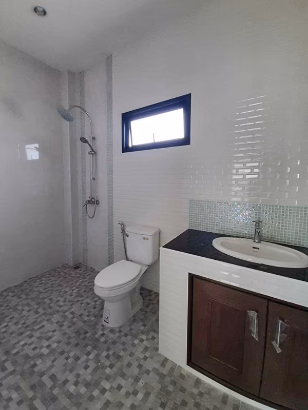 3 Bedroom House For Rent in Ban Waen, Hang Dong, Chiang Mai - Image 2
