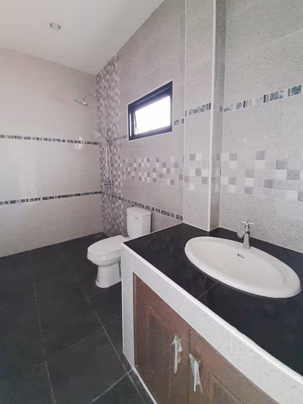 3 Bedroom House For Rent in Ban Waen, Hang Dong, Chiang Mai - Image 8