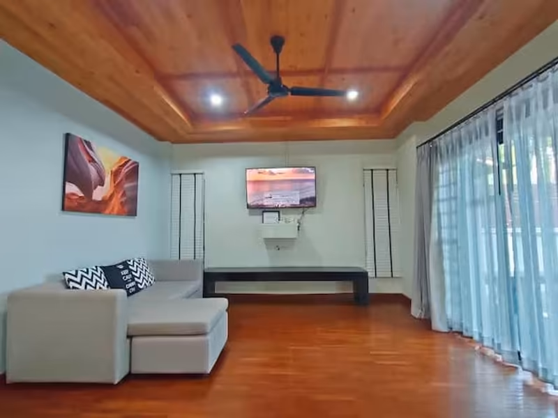 6 Bedroom House For Rent in Tha Wang Tan, Saraphi, Chiang Mai - Image 12