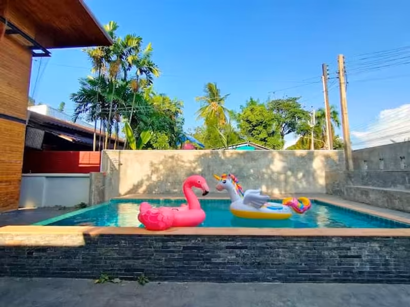 6 Bedroom House For Rent in Tha Wang Tan, Saraphi, Chiang Mai - Image 17