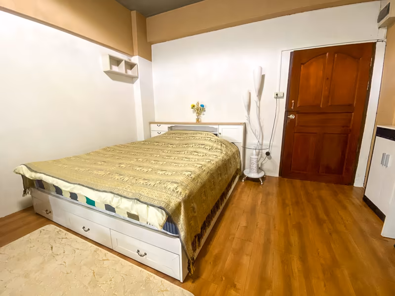 Chiang Mai Condominium - Image 12