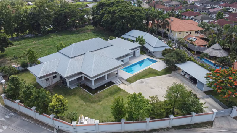 5 Bedroom House For Sale in Nong Chom, San Sai, Chiang Mai - Image 1