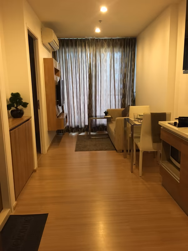 1 卧室 公寓 出租 在 - Image 6