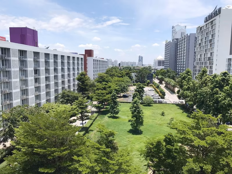 I-House Laguna Garden - Image 1