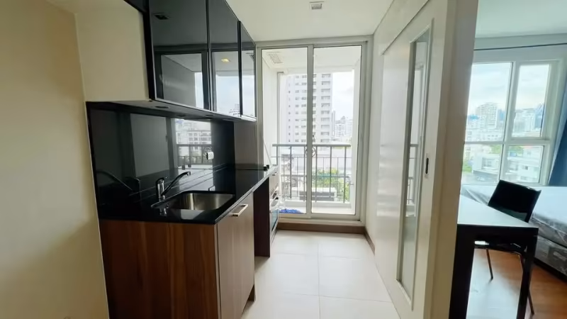 Ivy Thonglor 23 - Image 4