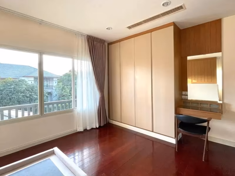 ณุศาศิริ สุขุมวิท 103 - Image 1