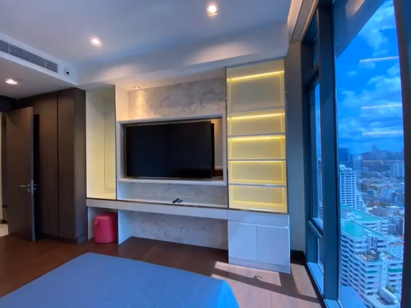 Q1 Sukhumvit Condo by Q House - Image 20