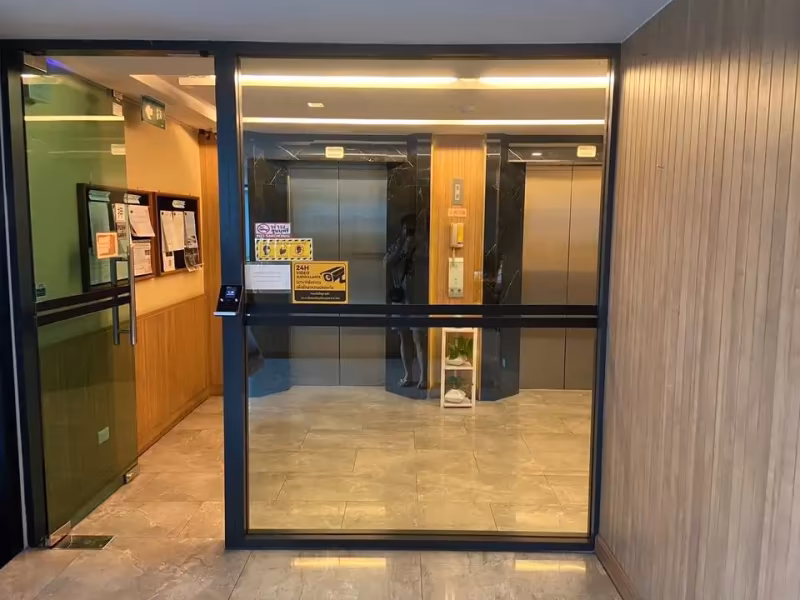Mirage Sukhumvit 27 - Image 15