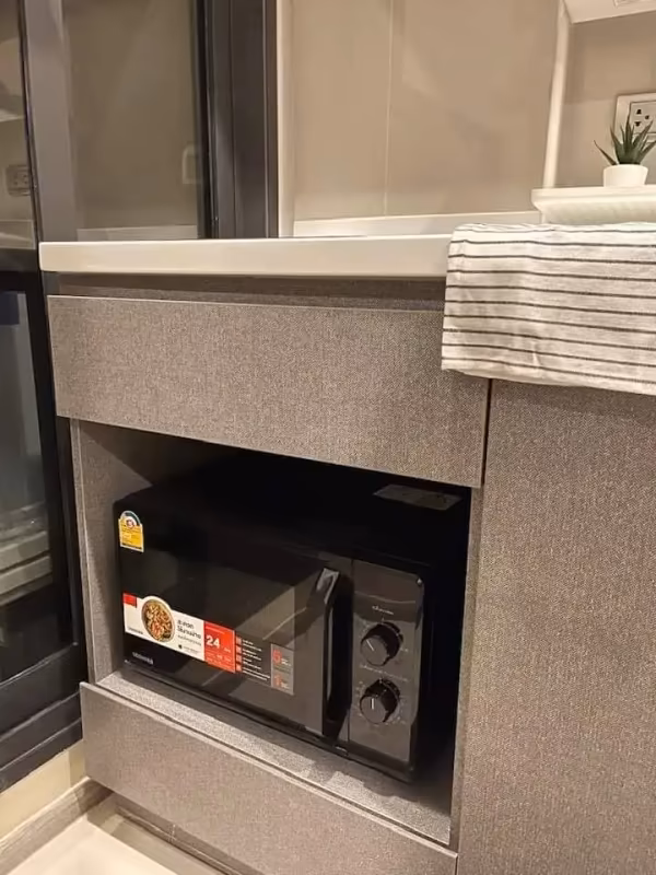 Studio Condo For Rent in Pathum Wan, Pathum Wan, Bangkok - Image 8