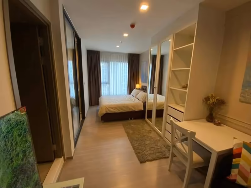 Studio Condo For Rent in Pathum Wan, Pathum Wan, Bangkok - Image 1