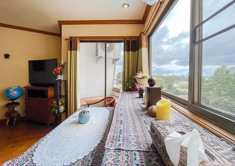 Riverside Condo - Image 10