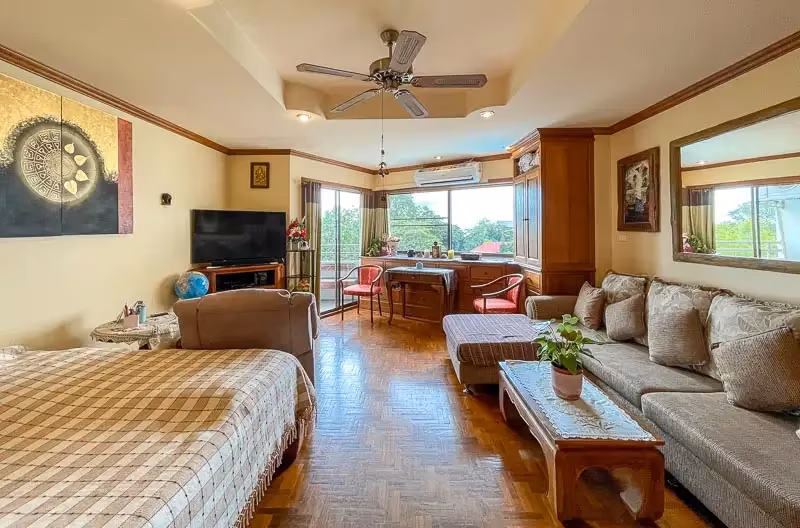 Riverside Condo - Image 8