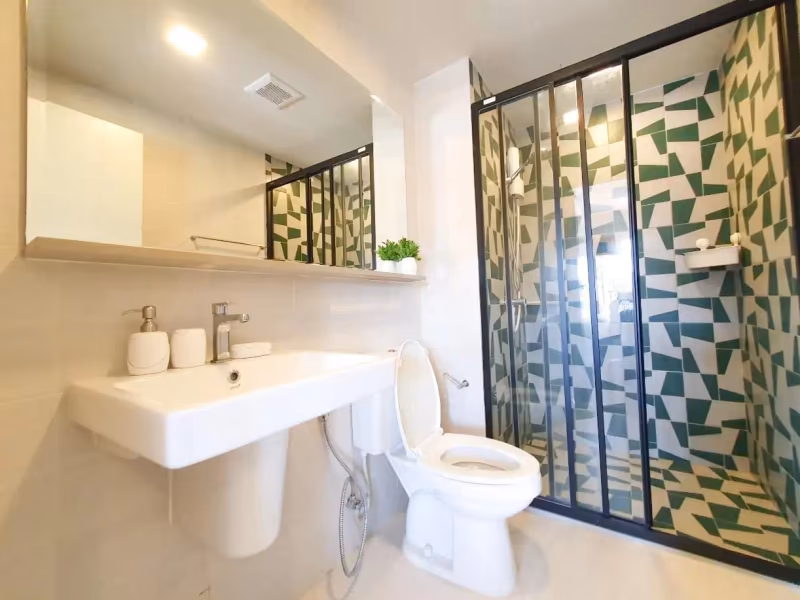 Studio Condo For Sale in Phra Khanong, Khlong Toei, Bangkok - Image 9