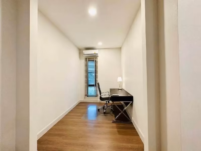 4 卧室 独立房屋 出租 在 - Image 6