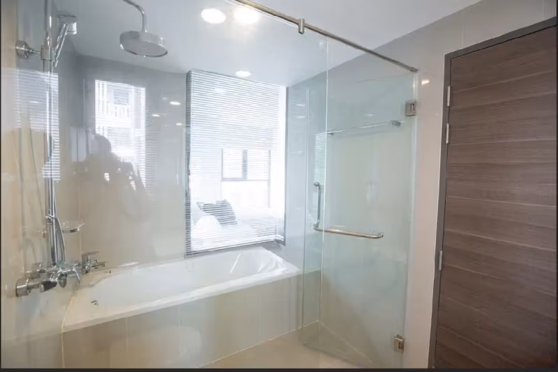 2 Bedroom Condo For Sale in Khlong Toei Nuea, Vadhana, Bangkok - Image 4