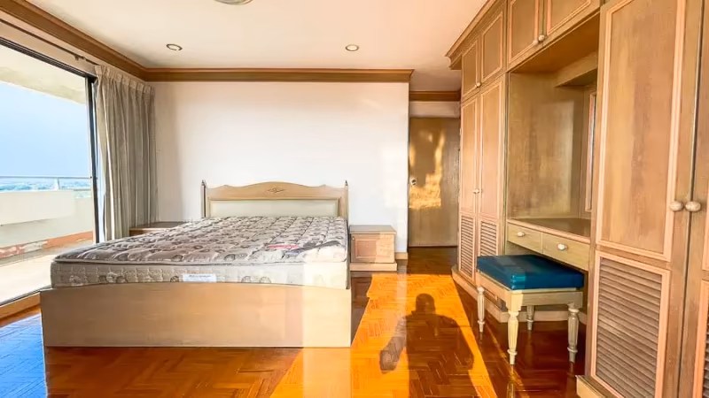 Rimping Condominium - Image 4