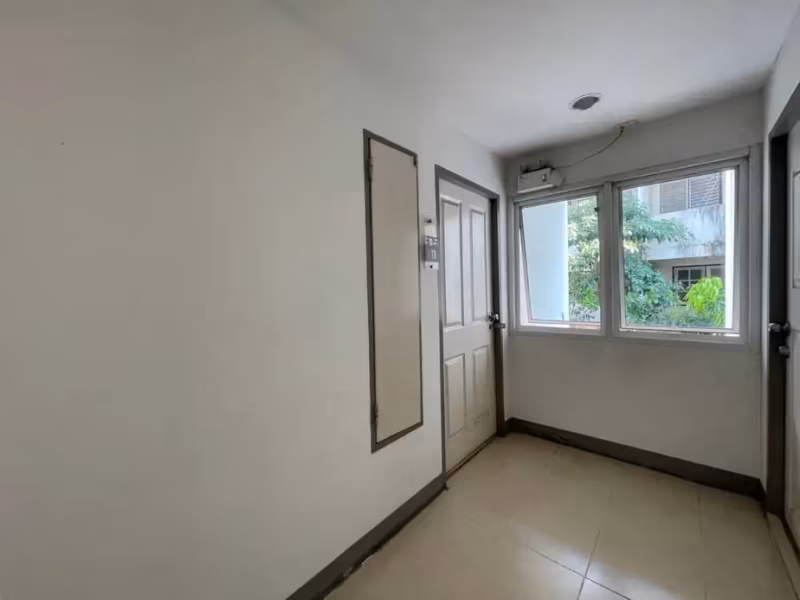 Econic Condominium - Image 2