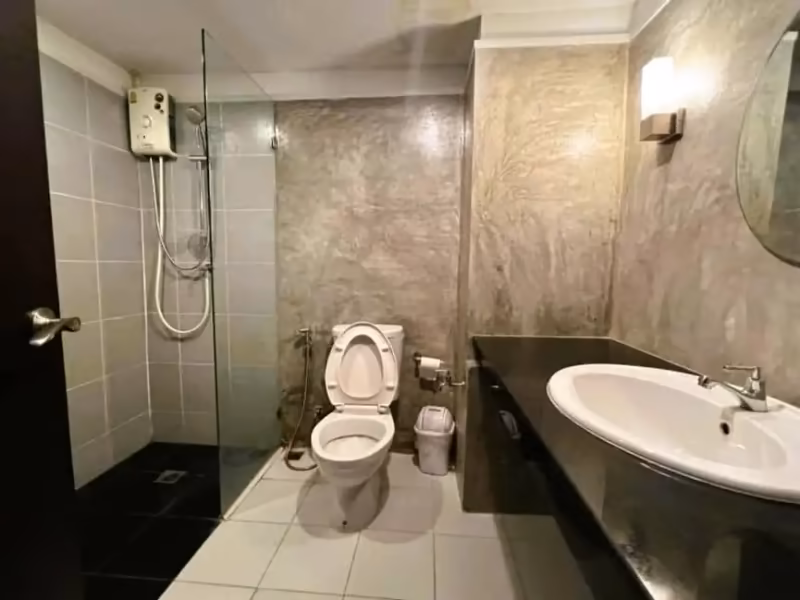 Sereno Airport Condominium - Image 2