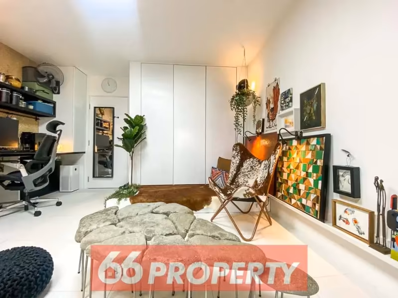 City House Condo - Image 9
