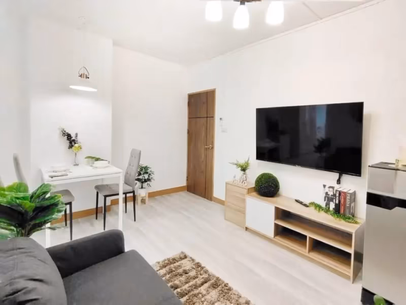SR Land Condo - Image 9