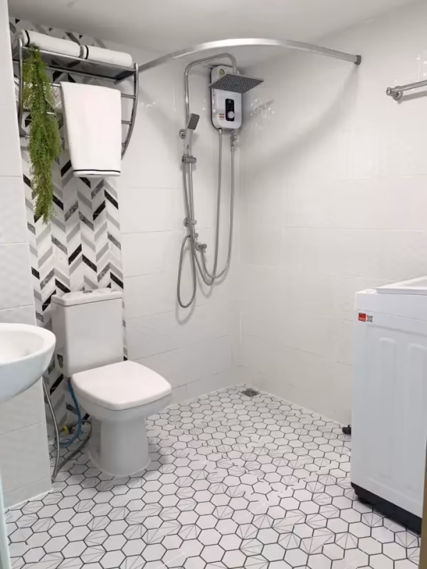 SR Land Condo - Image 17