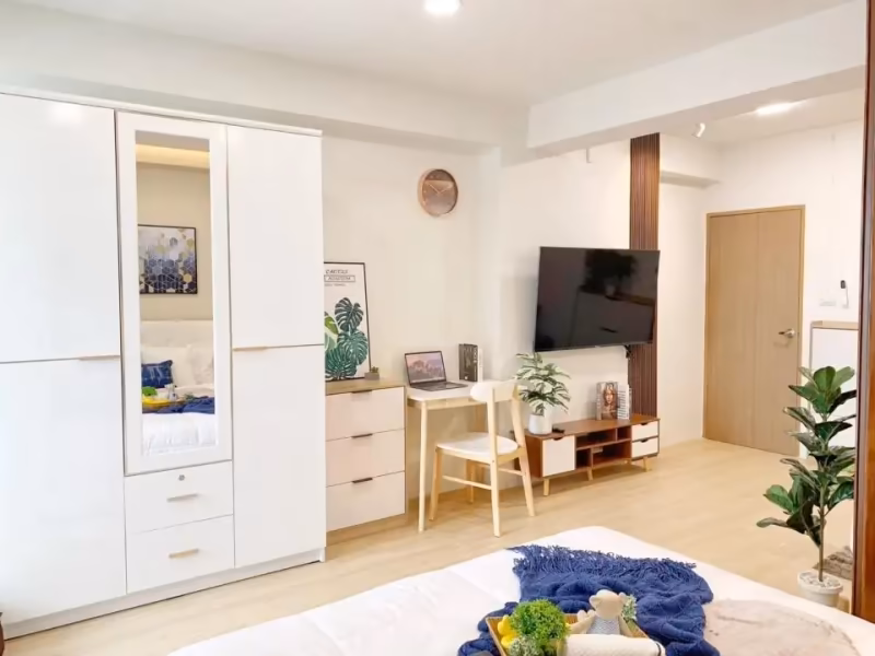SR Land Condo - Image 12