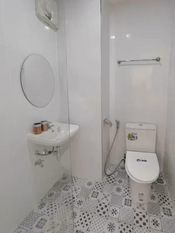 PP Condo - Image 2