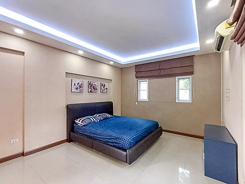 properties%2F2603%2Fimages%2Fpool-villa-for-salerent-in-nong-chom-san-sai-4-low-res.avif