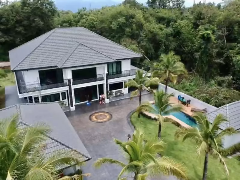 6 Bedroom House For Sale in Nong Han, San Sai, Chiang Mai - Image 1