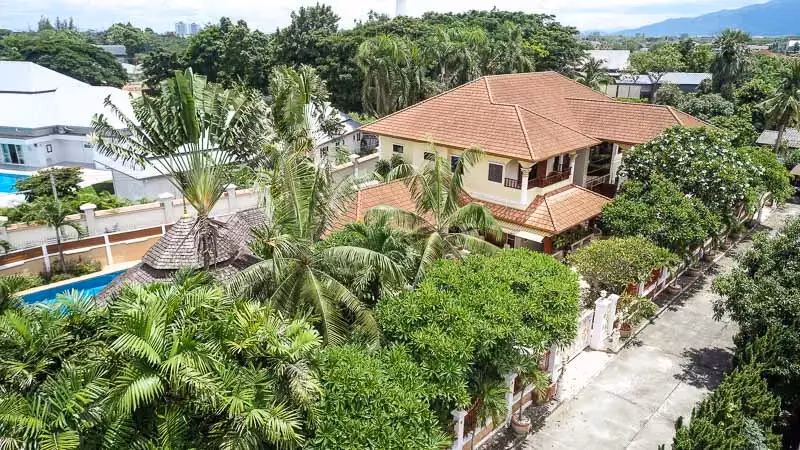 5 Bedroom House For Sale in Nong Chom, San Sai, Chiang Mai - Image 1