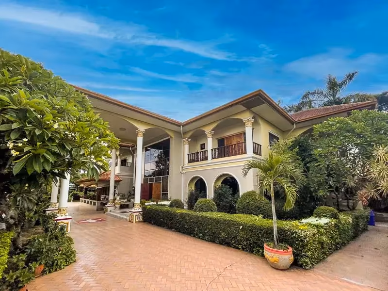 5 Bedroom House For Sale in Nong Chom, San Sai, Chiang Mai - Image 3
