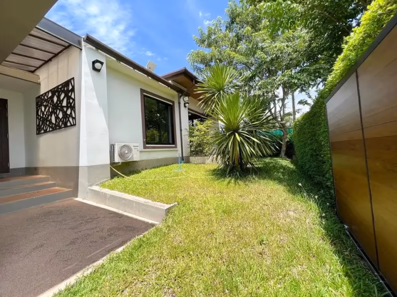 3 Bedroom House For Sale in San Phak Wan, Hang Dong, Chiang Mai - Image 1