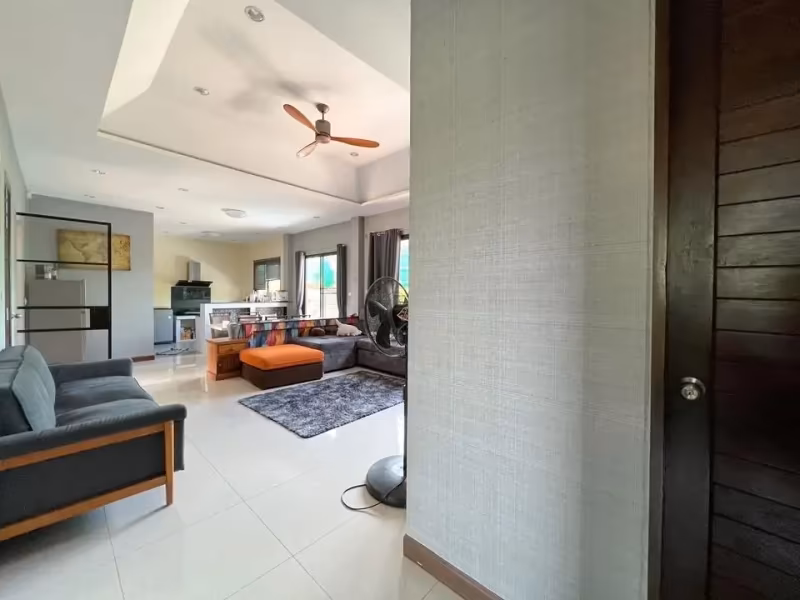 3 Bedroom House For Sale in San Phak Wan, Hang Dong, Chiang Mai - Image 3