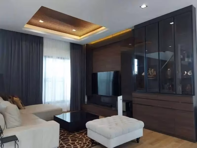 9 Bedroom House For Sale in San Phisuea, Mueang Chiang Mai, Chiang Mai - Image 1