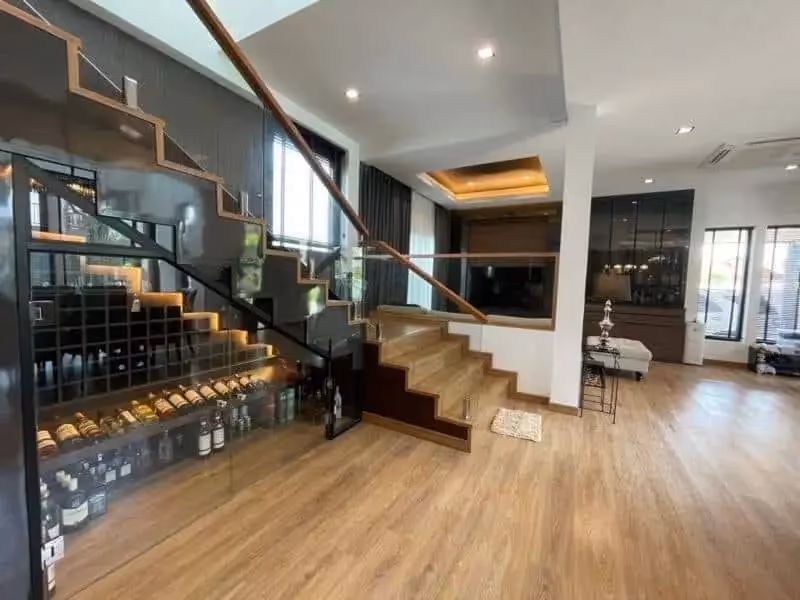 9 Bedroom House For Sale in San Phisuea, Mueang Chiang Mai, Chiang Mai - Image 12