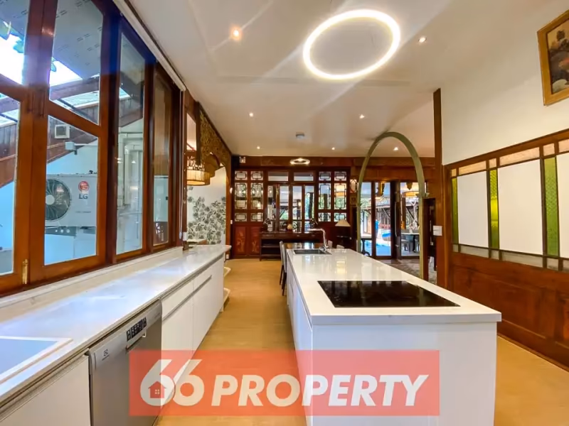 5 Bedroom House For Rent in Pa Daet, Mueang Chiang Mai, Chiang Mai - Image 19