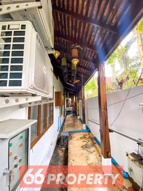 5 Bedroom House For Rent in Pa Daet, Mueang Chiang Mai, Chiang Mai - Image 8