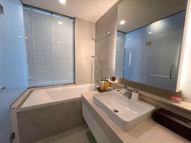 Astra Condo - Image 2