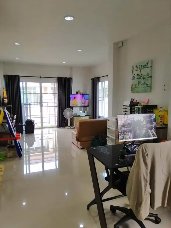 3 卧室 独立房屋 出租 在 - Image 9